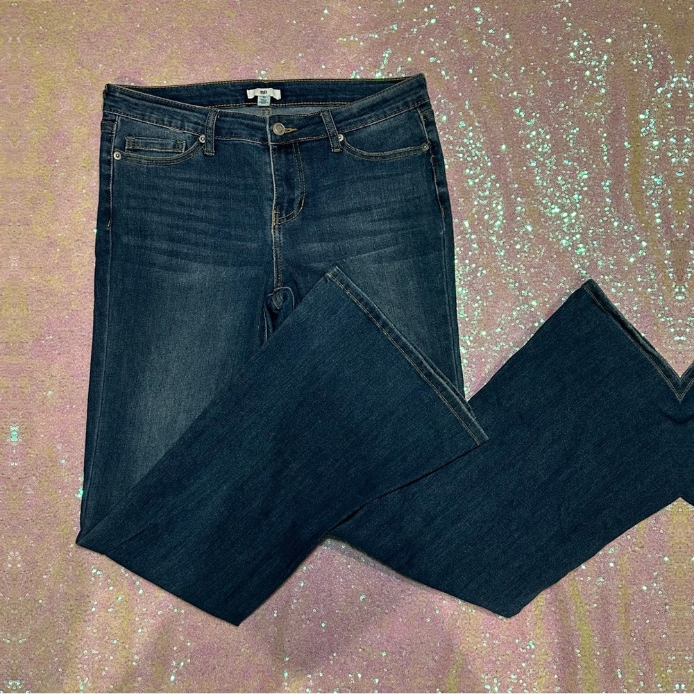 BP High Rise Flare Jeans - Picture 4 of 5